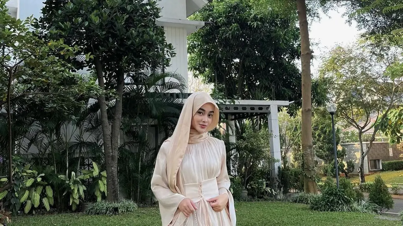 Gamis Layer dengan Belt