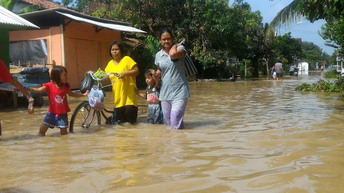 Ilustrasi - Banjir merendam dua desa di Cilacap, meliputi Desa Sidareja dan Desa Gunungreja. (Foto: /Muhamad Ridlo).