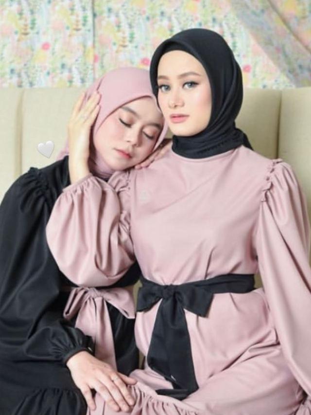 Kedekatan Lesti Kejora dengan Dinda HW (Foto: Story IG @dindahw)