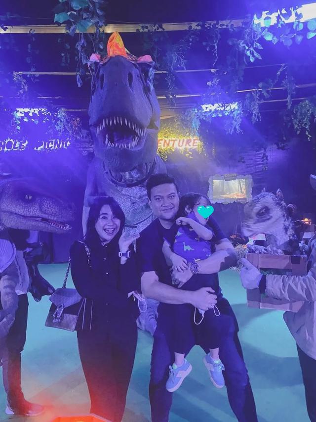 6 Potret Kebersamaan Chikita Meidy dan Anaknya yang Didiagnosis Kawasaki Disease