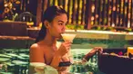 Agnez Mo menampilkan pose memukau di berbagai tempat, dari kolam renang hingga pura. Tak hanya pamer pose, beberapa foto yang diunggah Agnez Mo memperlihatkan panorama Bali yang memesona.(Liputan6.com/IG/@agnezmo)