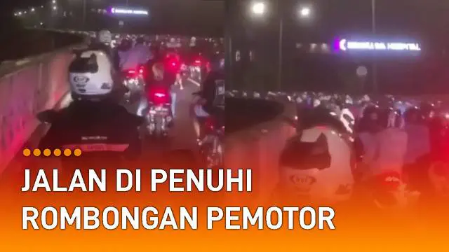 Rombongan pemotor penuhi jalanan hingga bikin macet. Kejadian itu terjadi di Jalan Layang Non Tol (JLNT) Antasari, Jakarta Selatan.