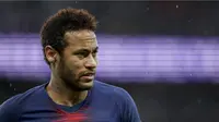 1. Neymar (PSG) - Keberadaan Kylian Mbappe membuatnya ingin kembali ke Barcelona untuk kembali bermain dengan Lionel Messi dan rekan-rekannya. (Photo by Lionel BONAVENTURE / AFP)