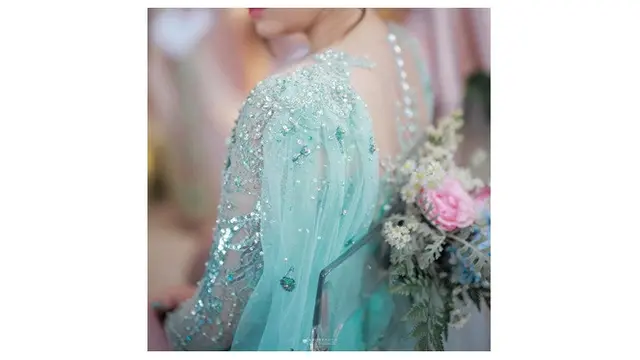 7 Potret Ashilla Zee Eks Blink Resmi Dilamar Kekasih, Penuh Haru Bahagia