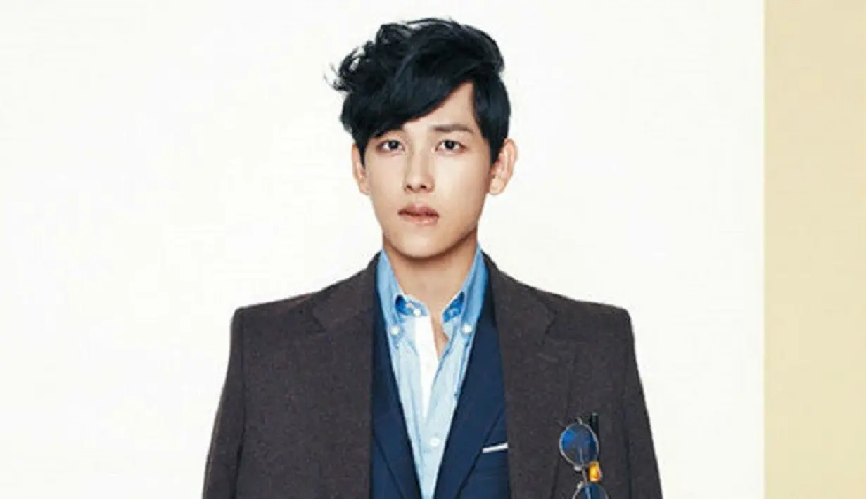 Im Si Wan melaksanakan tugas wajib militernya pada 11 Juli 2017. Ia masuk pelatihan militer di Yangju Training Center selama 5 minggu. Tugas wamilnya akan berakhir pada 10 April 2019. (Foto: soompi.com)