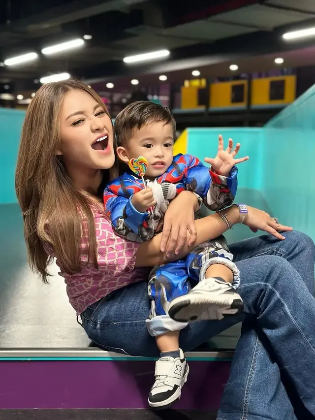 Natalie Holscher (Instagram/natalieholscheer)