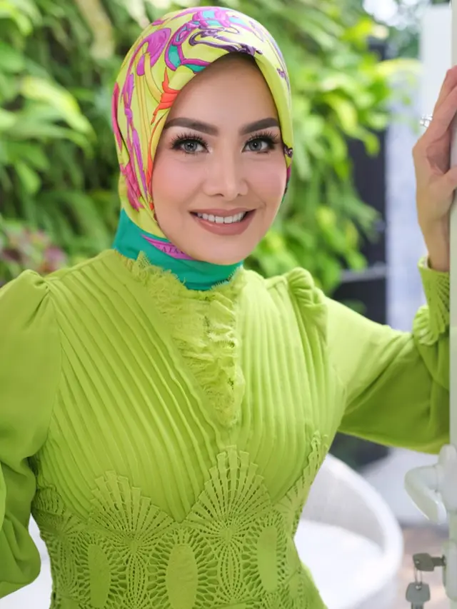 Potret Cici Paramida Tetap Cantik Dan Awet Muda Di Usia 51 Tahun/ Instagram @cici_faramida