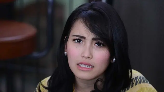 [Bintang] Ayu Ting Ting