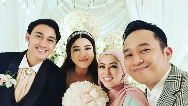 6 Momen Artis Hadiri Resepsi Pernikahan Caesar Hito dan Felicya Angelista