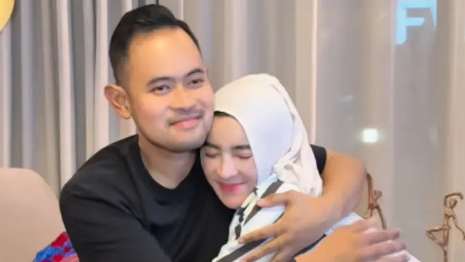 Kado Ulang Tahun ke-35 Paling Berkesan, Juragan 99 Hadiahkan Enam Masjid untuk Sang Istri