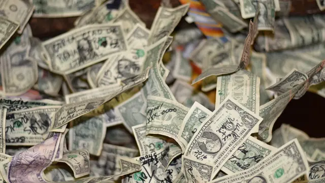 [Bintang] Kata Astrologer: 5 Zodiak Ini Jago Bikin Orang Lain Beramal!