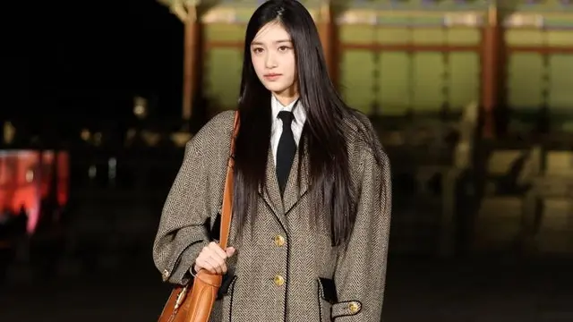 Bertabur Visual, 10 Potret Gaya IU, Hanni New Jeans, hingga Winter aespa di Gucci Cruise 24 Show