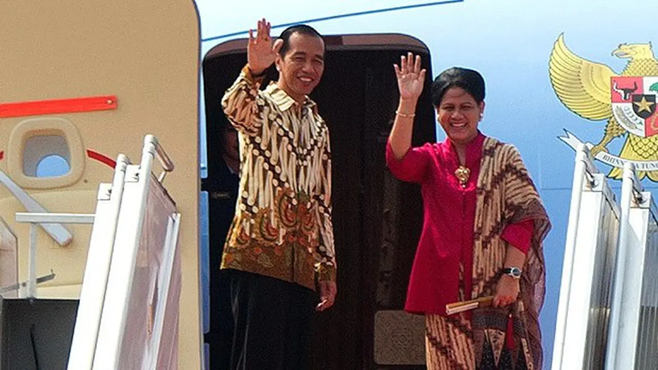 Presiden Jokowii Bertolak ke Busan Hadiri KTT ASEAN-Korea Selatan