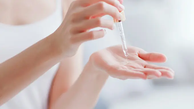 Merusak Kulit, Ini 5 Kesalahan Memakai Serum
