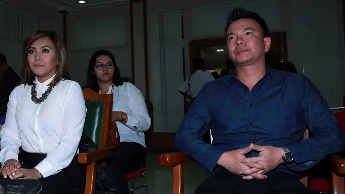 [Bintang] Denada - Jerry Aurum