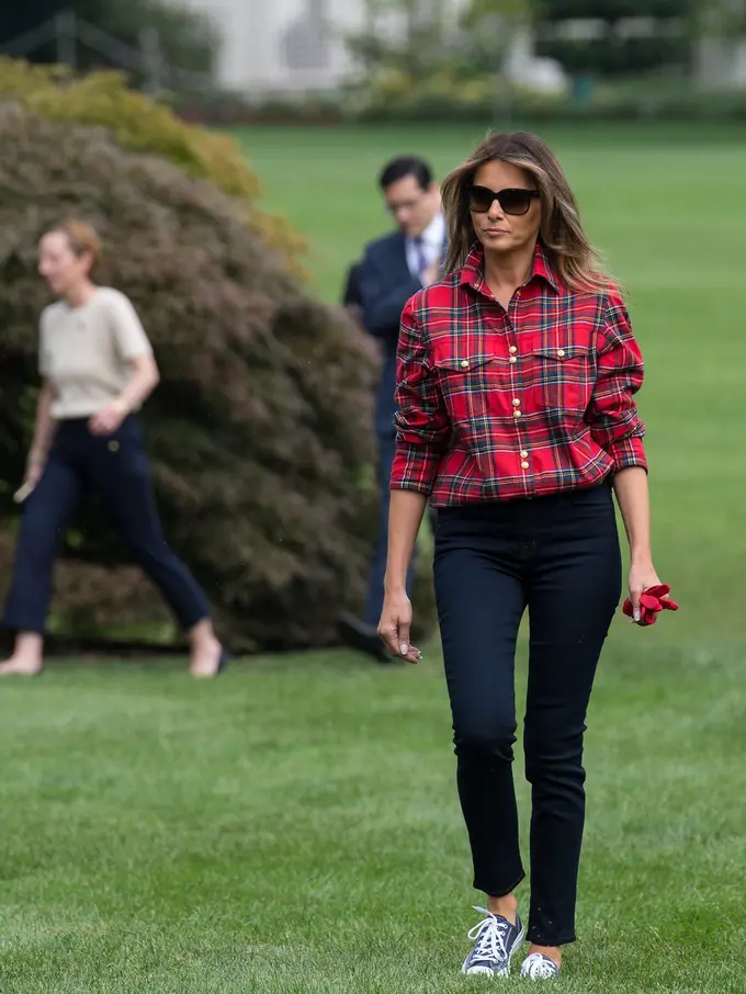 Melania Trump dan Reaksi Viral Atas Penampilan Kid Rock di Konvensi Nasional Republik