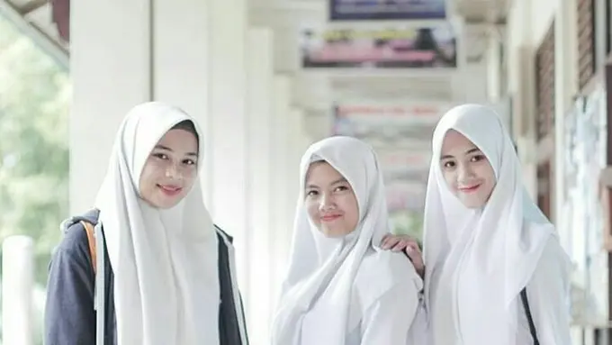 [Bintang] Hijab SMA