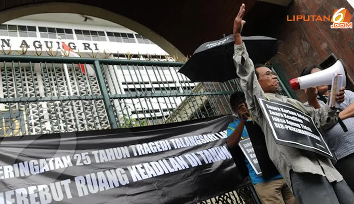 [FOTO] Keluarga Korban Talangsari Datangi Kejaksaan Agung - Foto ...