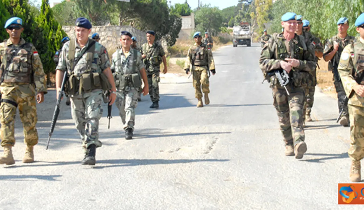 Citizen6, Lebanon: Prajurit TNI yang tergabung dalam Indobatt melaksanakan Patroli Gabungan Bersama dengan Tentara Lebanon LAF dan Tentara FCR dari Perancis di Area Operasi Indobatt blue line antara Lebanon dengan Israel. (Pengirim: Badarudin Bakri)