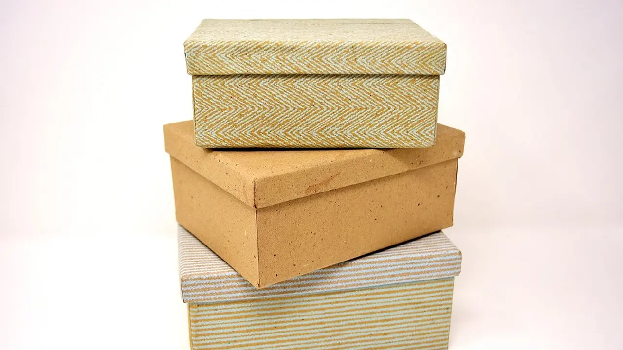 Cara Membuat Tempat Pensil dari Kardus Sepatu