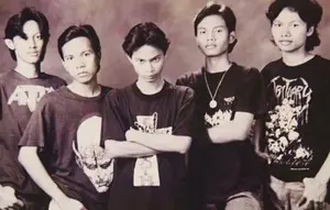 19 Lagu Pop Era 1990-an yang Dulu Sering Terdengar dari Radio di Warung