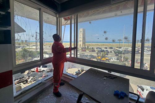 Serangan Udara Israel Hantam Markas Palang Merah Lebanon