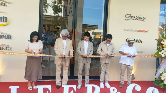 Grand Opening SLEEP & Co. Boutique di PIK2