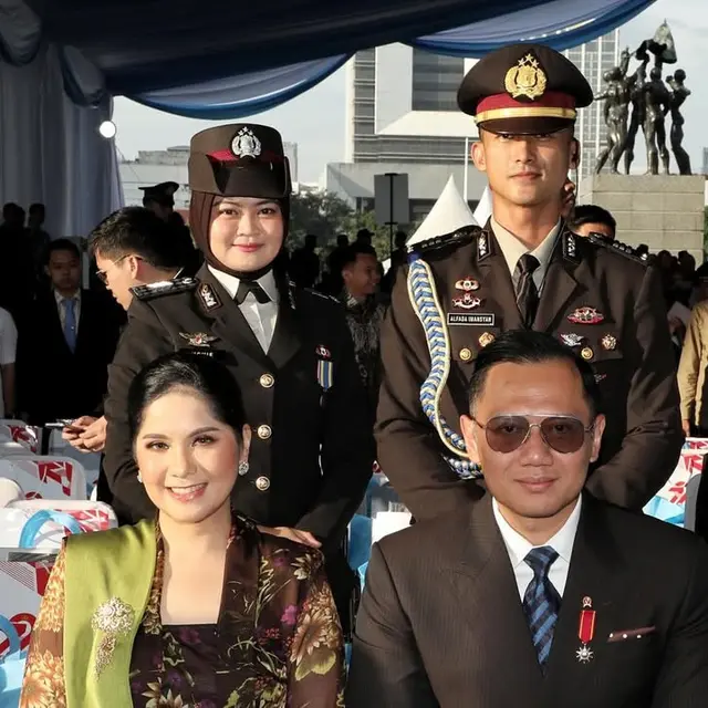 Detail Kebaya Floral Annisa Yudhoyono saat Hadiri HUT Bhayangkara/Instagram @agusyudhoyono