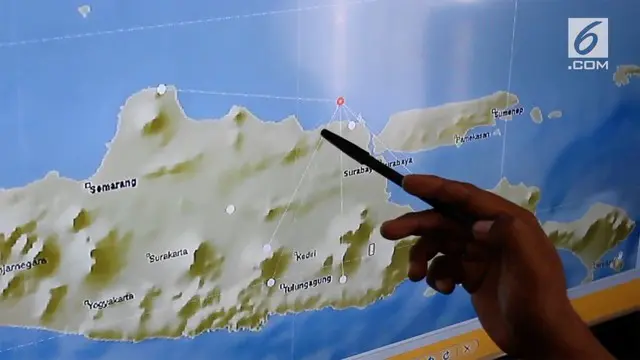 Data dari BMKG mencatat gempa berkekuatan 3,3 SR terjadi di Tuban. Pusat gempa berada di timur laut tuban, atau 42 km dari pusat kota bumi wali.