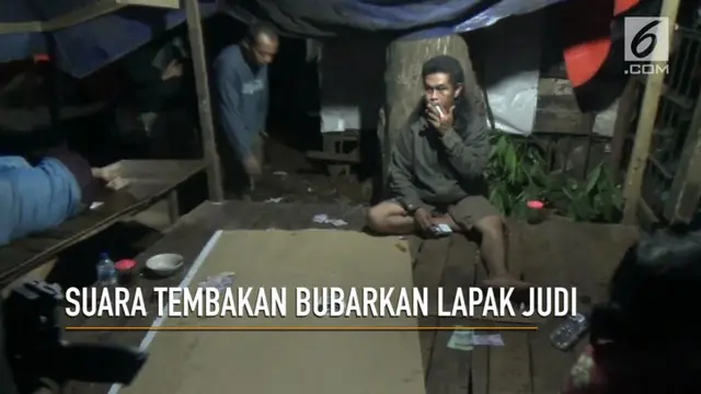 Polisi Jakarta Timur menggerebek lapak perjudian di dalam kawasan Pasar Induk Kramat Jati. 