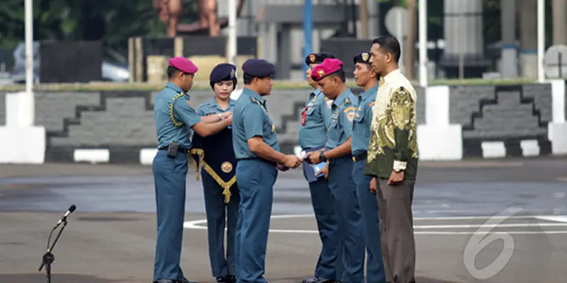 KSAL Beri Penghargaan Pada Tim Pencari Pesawat AirAsia