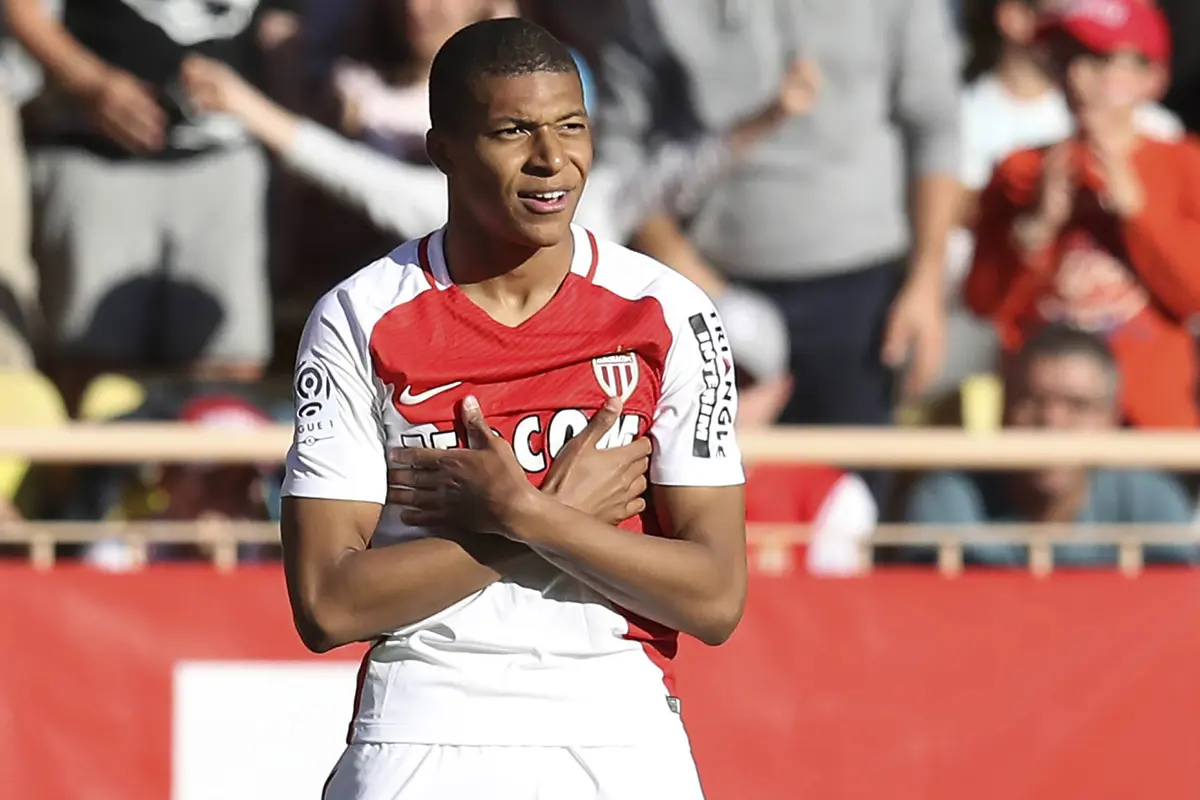Barcelona, Neyrmar Jr, Paris Saint-Germain, Kylian Mbappe