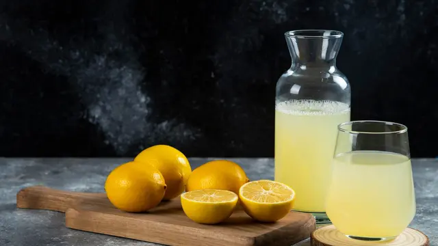Ilustrasi air jeruk/freepik.com/azerbaijan_stockers