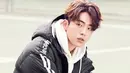 Sedangkan aktor, Nam Joo Hyuk berhasil menempati posisi ke-23 di daftar The 100 Most Handsome Faces of 2017. (Foto: Soompi.com)