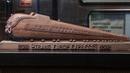 Kereta dari cokelat bertuliskan Trans Europ Express terlihat dalam pameran Choco Loco di Train World Museum (Museum Dunia Kereta) yang berada di Brussel, Belgia (15/12/2020). Choco Loco adalah sebuah pameran yang menampilkan berbagai patung dari cokelat bertema kereta api. (Xinhua/Zheng Huansong)