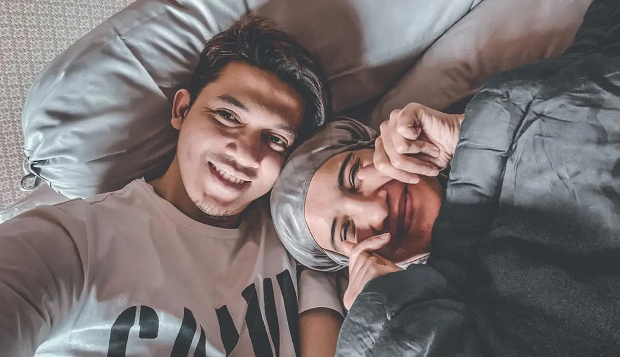 Dalam tayangan yang berjudul, “Kia Hamilnya Iseng, Shireen Pasrah”, Zaskia menceritakan makanan apa saja yang diinginkannya saat ngidam. Ia ingin rujak tapi buahnya adalah mangga muda. Selain itu, ia juga ingin satai Padang. (Instagram/zaskiasungkar15)