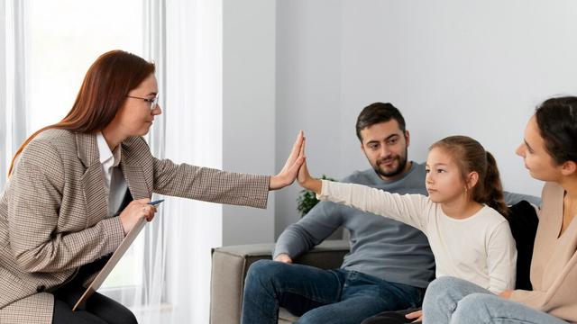 Ilustrasi terapi dengan ahli profesional