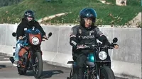 6 Potret Gading Marten Motoran Bareng Presiden Jokowi di IKN, Ferry Maryadi Nyalakan Tagar Temannya RI1