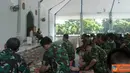 Citizen6, Surabaya: Sedikitnya 250 orang prajurit dan PNS Kobangdikal mengikuti siraman rohani berupa Kuseri agama Islam yang di gelar di Mesjid Ibadurrahman, Kesatrian Bumimoro, Kobangdikal, Surabaya, Rabu (25/7). (Pengirim: Penkobangdikal)