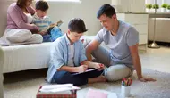 10 Peran Ayah dan Ibu di Rumah yang Membantu Kecerdasan Emosional Anak, Mulai Dilakukan Sejak Kecil