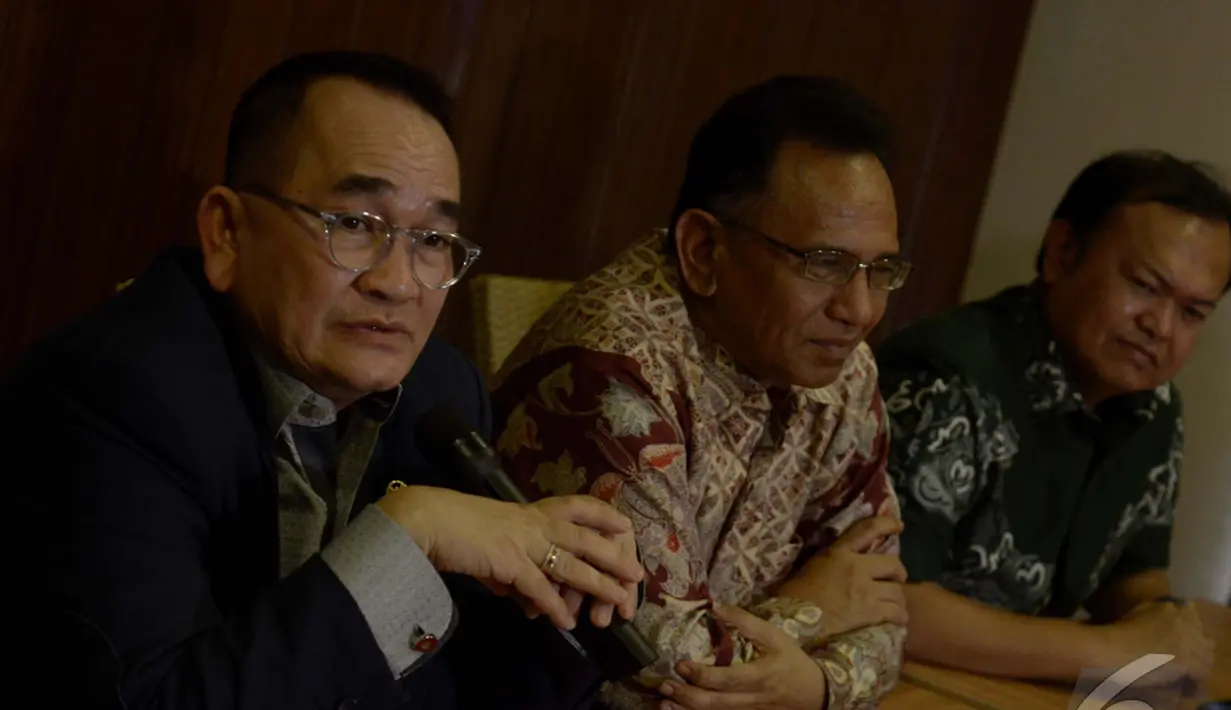 Menurut Ruhut, barisan orang yang sakit hati itu ialah orang yang tidak ditunjuk menjadi menteri dalam kabinet mendatang, Jakarta, Kamis (23/10/2014) (Liputan6.com/Johan Tallo)