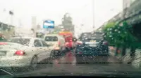 9 Strategi Hadapi Hujan Lebat saat Mudik dengan Kendaraan Pribadi