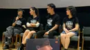 Lengkapi tampilan vintage-nya, Zara Adhisty pilih kenakan busana edgy yang kasual [@zaraadhsty]