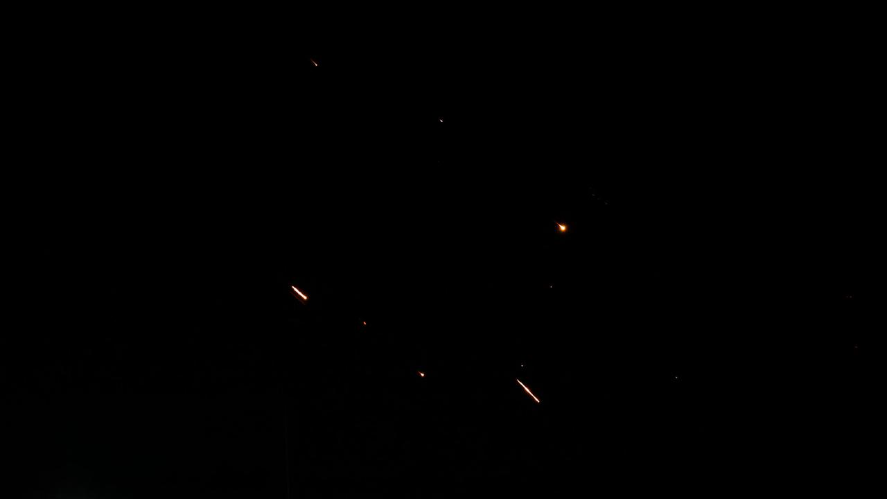 Ketika Rudal dan Drone Iran Beterbangan Menuju Israel