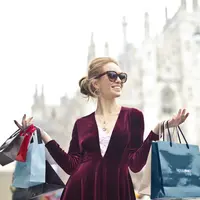 Ilustrasi Berbelanja Credit: pexels.com/AndreaPiacquadio