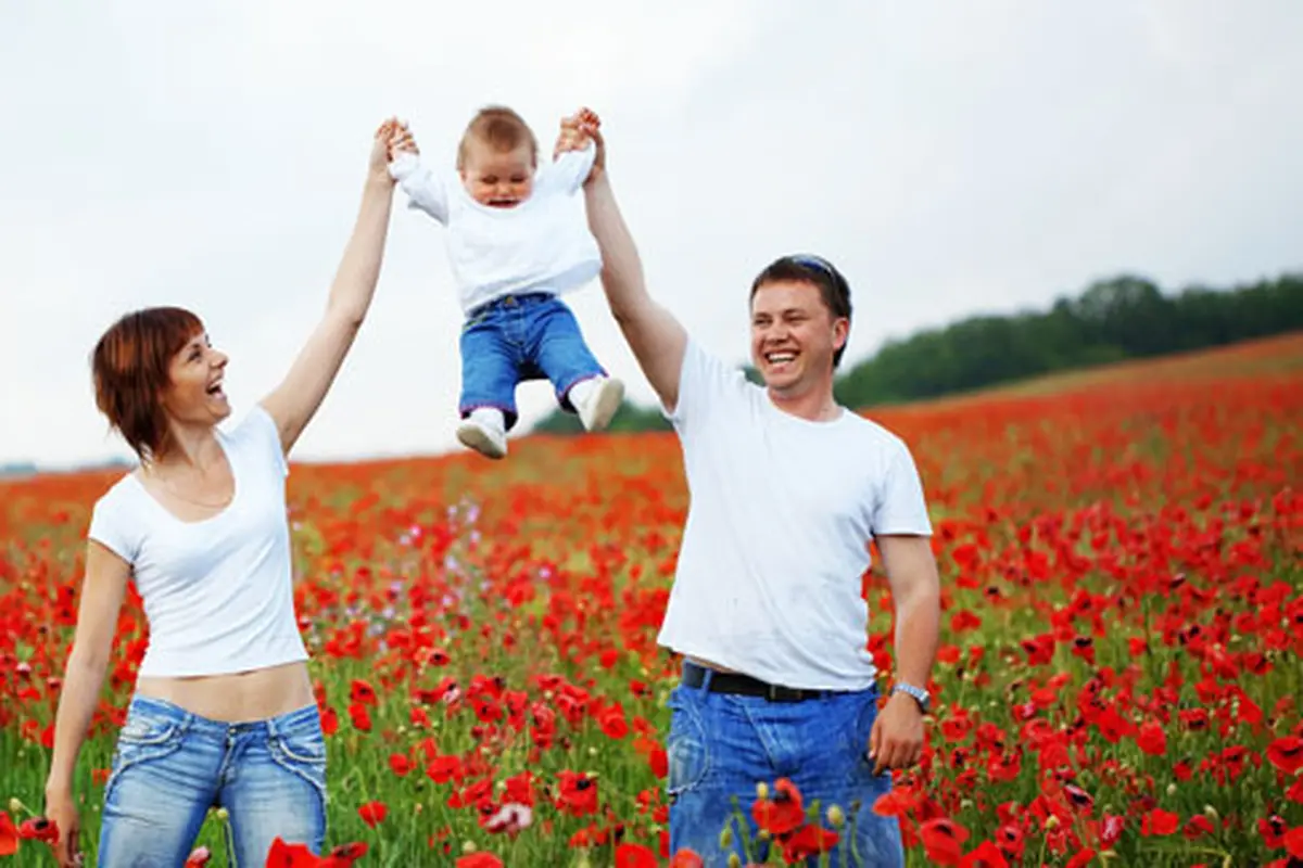 (c) shutterstock