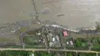 Foto udara yang diambil pada 23 Mei 2025 memperlihatkan kondisi pantai resor Weg naar Zee, Paramaribo, Suriname. (Juan BARRETO/AFP)