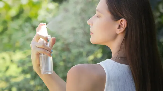 Ternyata Ini Lho Trik Menggunakan Ulang Sunscreen Tanpa Merusak Makeup, Sudah Tahu?