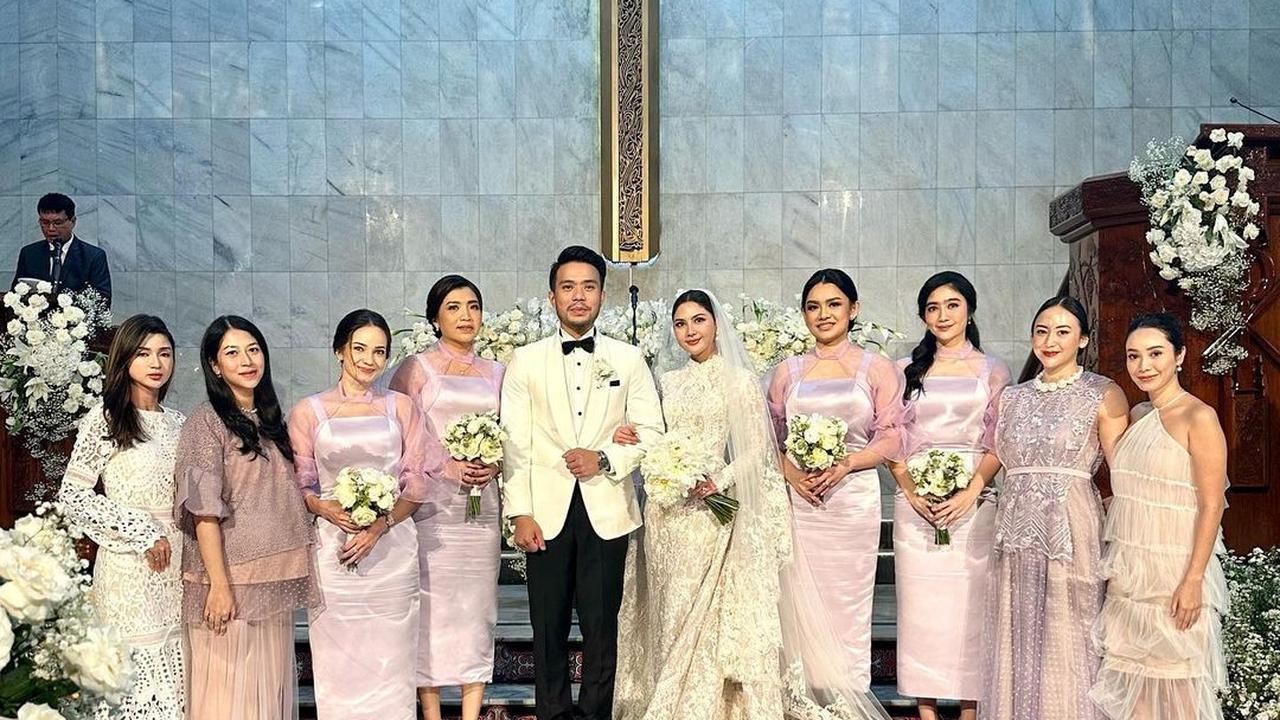Didampingi Para Sahabat, Ini 6 Potret Bridesmaid Pernikahan Jessica Mila