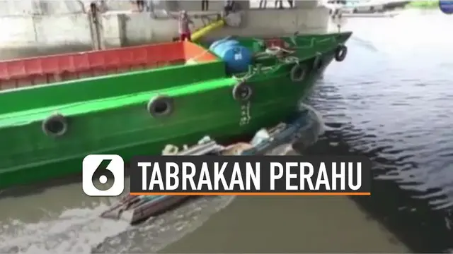 Beredar video sebuah kapal menbrak perahu nelayan. Beruntung kedua nelayan yang berada di atas perahu bisa terselamatkan.